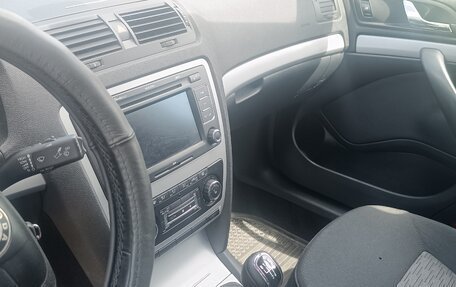 Skoda Octavia, 2011 год, 1 000 000 рублей, 8 фотография