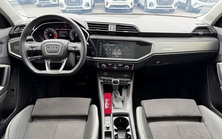 Audi Q3, 2023 год, 2 702 739 рублей, 11 фотография