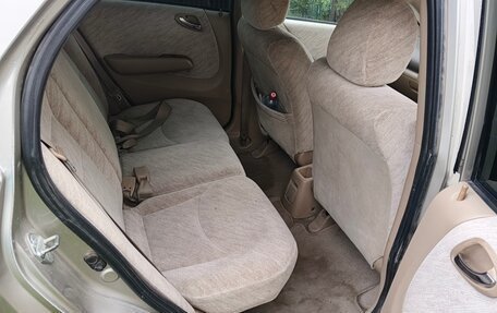 Honda Fit Aria, 2002 год, 290 000 рублей, 9 фотография