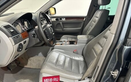 Volkswagen Touareg III, 2004 год, 630 000 рублей, 11 фотография