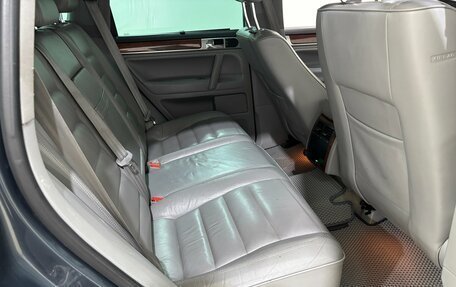 Volkswagen Touareg III, 2004 год, 630 000 рублей, 17 фотография