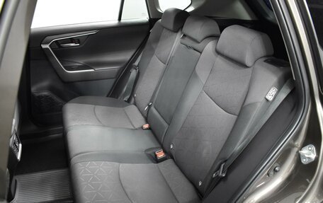 Toyota RAV4, 2021 год, 2 898 100 рублей, 9 фотография