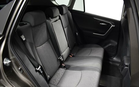Toyota RAV4, 2021 год, 2 898 100 рублей, 7 фотография