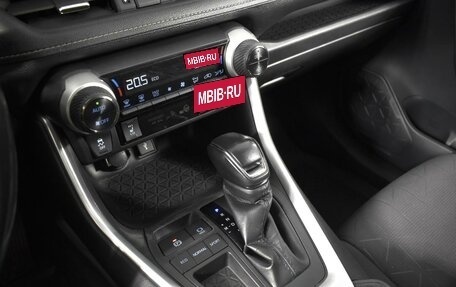 Toyota RAV4, 2021 год, 2 898 100 рублей, 19 фотография