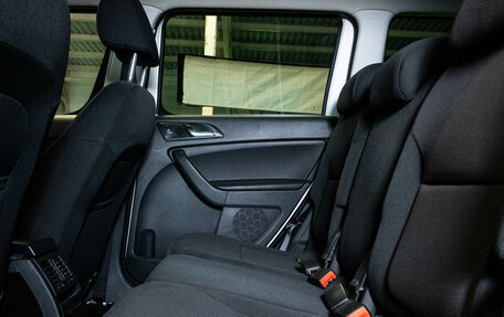 Skoda Yeti I рестайлинг, 2015 год, 1 159 000 рублей, 10 фотография
