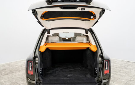Rolls-Royce Cullinan, 2026 год, 69 000 000 рублей, 11 фотография