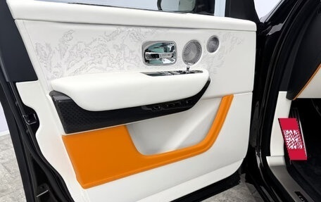 Rolls-Royce Cullinan, 2026 год, 69 000 000 рублей, 13 фотография
