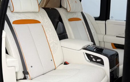 Rolls-Royce Cullinan, 2026 год, 69 000 000 рублей, 28 фотография