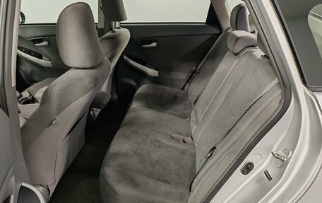 Toyota Prius, 2010 год, 1 099 000 рублей, 11 фотография