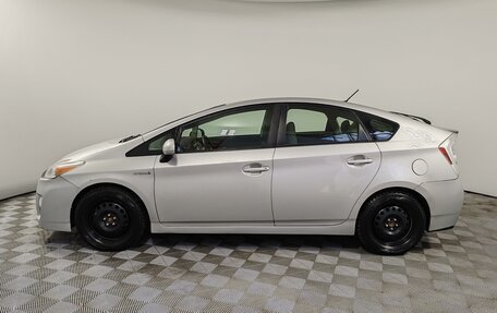 Toyota Prius, 2010 год, 1 099 000 рублей, 8 фотография