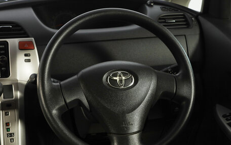 Toyota Ractis I, 2010 год, 949 000 рублей, 12 фотография
