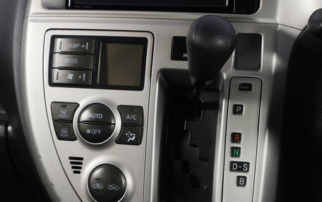 Toyota Ractis I, 2010 год, 949 000 рублей, 13 фотография