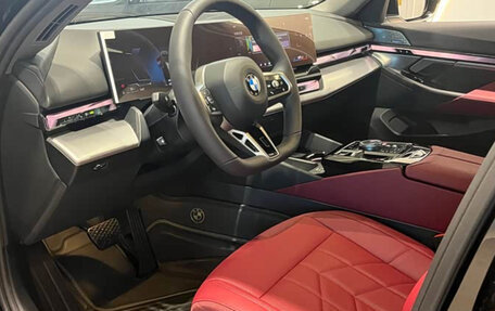 BMW 5 серия, 2025 год, 6 570 009 рублей, 4 фотография