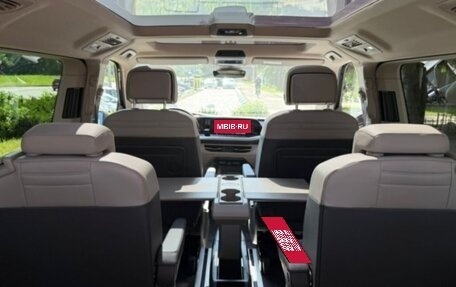 Volkswagen Multivan T6 рестайлинг, 2021 год, 3 500 000 рублей, 22 фотография