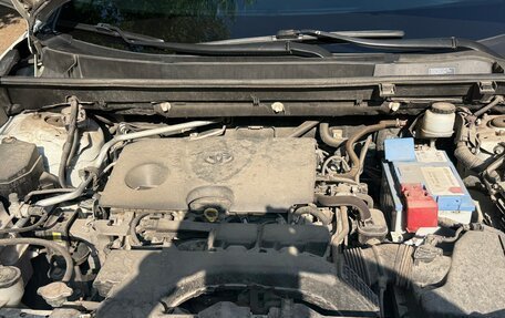 Toyota RAV4, 2019 год, 3 350 000 рублей, 14 фотография