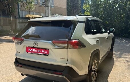 Toyota RAV4, 2019 год, 3 350 000 рублей, 6 фотография