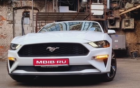 Ford Mustang VI рестайлинг, 2018 год, 4 000 000 рублей, 16 фотография