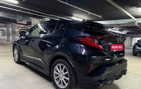 Toyota C-HR I рестайлинг, 2020 год, 2 700 000 рублей, 6 фотография