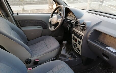Renault Logan I, 2005 год, 224 000 рублей, 5 фотография