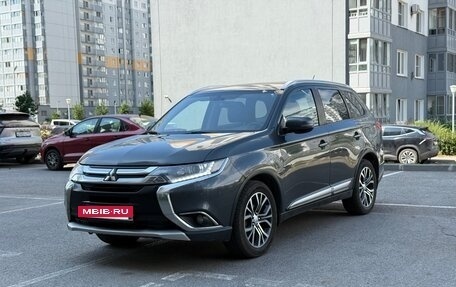 Mitsubishi Outlander III рестайлинг 3, 2016 год, 1 890 000 рублей, 3 фотография