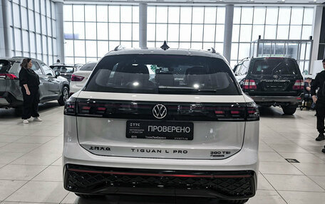 Volkswagen Tiguan, 2025 год, 4 950 000 рублей, 7 фотография