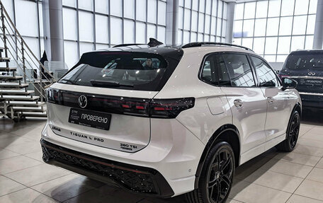 Volkswagen Tiguan, 2025 год, 4 950 000 рублей, 6 фотография