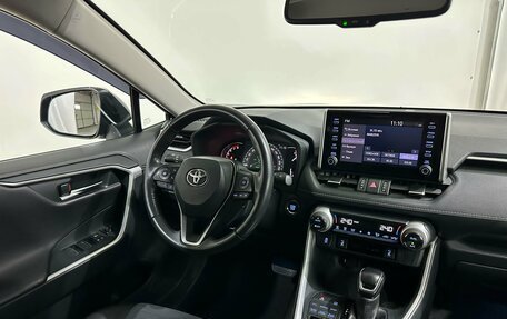 Toyota RAV4, 2021 год, 3 500 000 рублей, 14 фотография