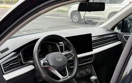 Volkswagen Tiguan II, 2023 год, 2 650 000 рублей, 5 фотография
