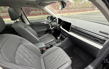 Volkswagen Tiguan II, 2023 год, 2 650 000 рублей, 6 фотография
