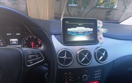 Mercedes-Benz B-Класс, 2016 год, 1 450 000 рублей, 7 фотография