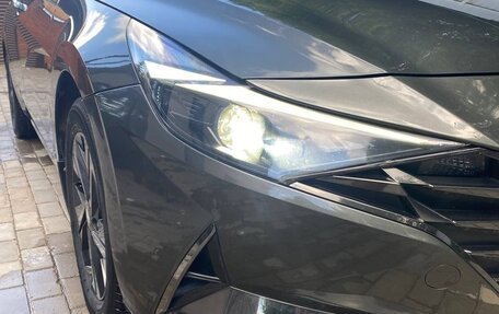 Hyundai Elantra, 2021 год, 2 100 000 рублей, 6 фотография