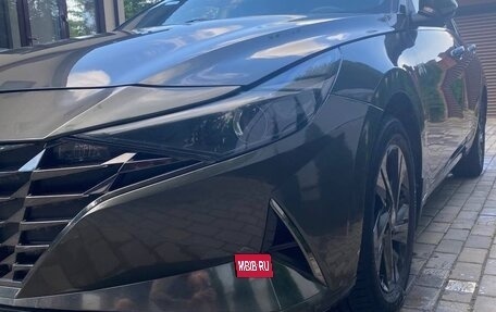 Hyundai Elantra, 2021 год, 2 100 000 рублей, 5 фотография