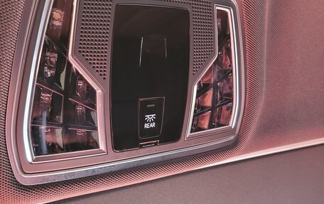 Audi A8, 2022 год, 8 990 000 рублей, 16 фотография