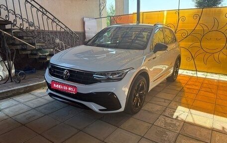 Volkswagen Tiguan II, 2021 год, 4 170 000 рублей, 1 фотография