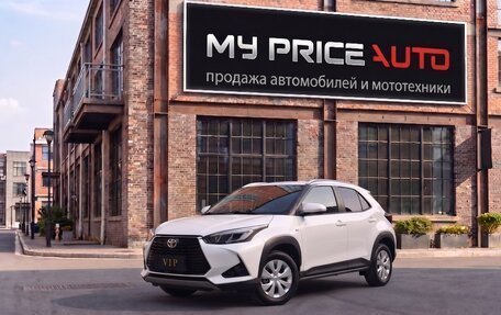 Toyota Yaris XP150 рестайлинг, 2022 год, 1 590 000 рублей, 1 фотография