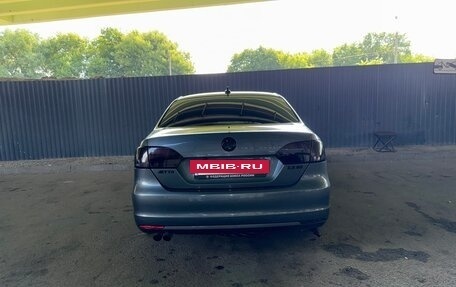 Volkswagen Jetta VI, 2011 год, 1 000 000 рублей, 5 фотография