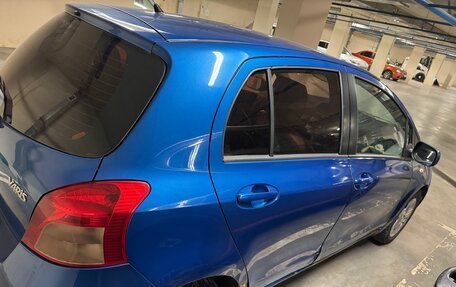 Toyota Yaris III рестайлинг, 2006 год, 450 000 рублей, 4 фотография