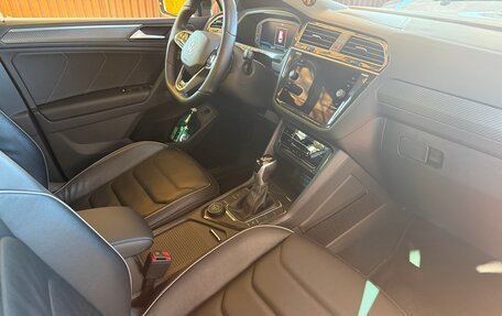 Volkswagen Tiguan II, 2021 год, 4 170 000 рублей, 5 фотография
