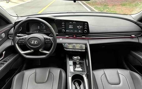 Hyundai Elantra, 2023 год, 1 624 000 рублей, 9 фотография