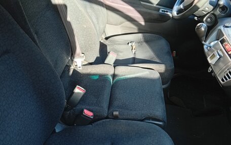 Honda FR-V, 2005 год, 560 000 рублей, 9 фотография
