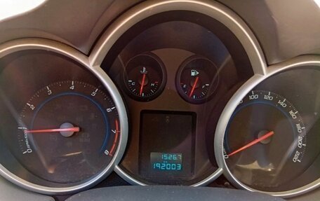 Chevrolet Cruze II, 2010 год, 555 000 рублей, 9 фотография
