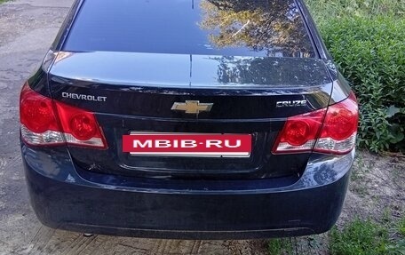 Chevrolet Cruze II, 2010 год, 555 000 рублей, 2 фотография