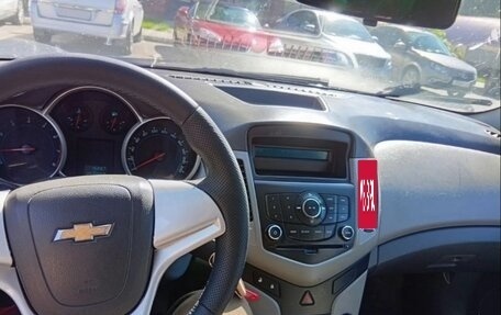 Chevrolet Cruze II, 2010 год, 555 000 рублей, 7 фотография