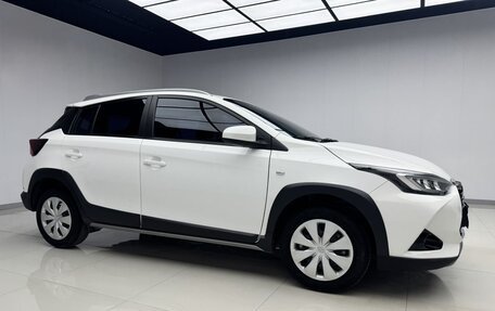Toyota Yaris XP150 рестайлинг, 2022 год, 1 590 000 рублей, 5 фотография