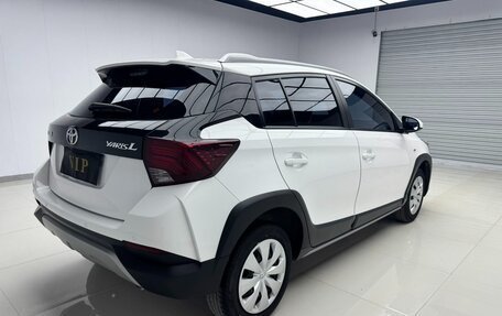 Toyota Yaris XP150 рестайлинг, 2022 год, 1 590 000 рублей, 4 фотография