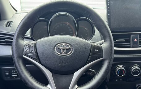 Toyota Yaris XP150 рестайлинг, 2022 год, 1 590 000 рублей, 9 фотография