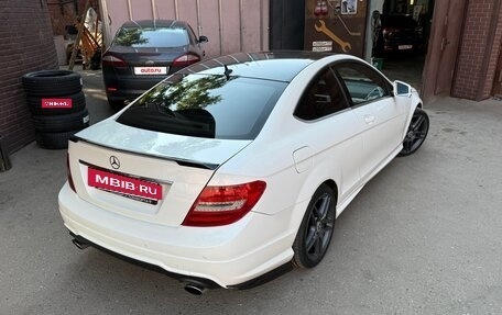 Mercedes-Benz C-Класс, 2011 год, 1 650 000 рублей, 3 фотография