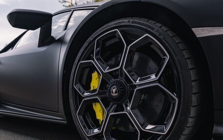 Lamborghini Huracán, 2023 год, 39 500 000 рублей, 8 фотография