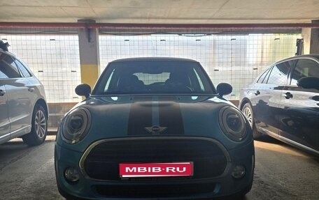 MINI Hatch, 2017 год, 1 950 000 рублей, 1 фотография