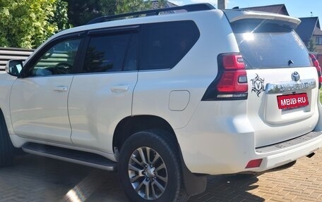 Toyota Land Cruiser Prado 150 рестайлинг 2, 2018 год, 4 500 000 рублей, 1 фотография